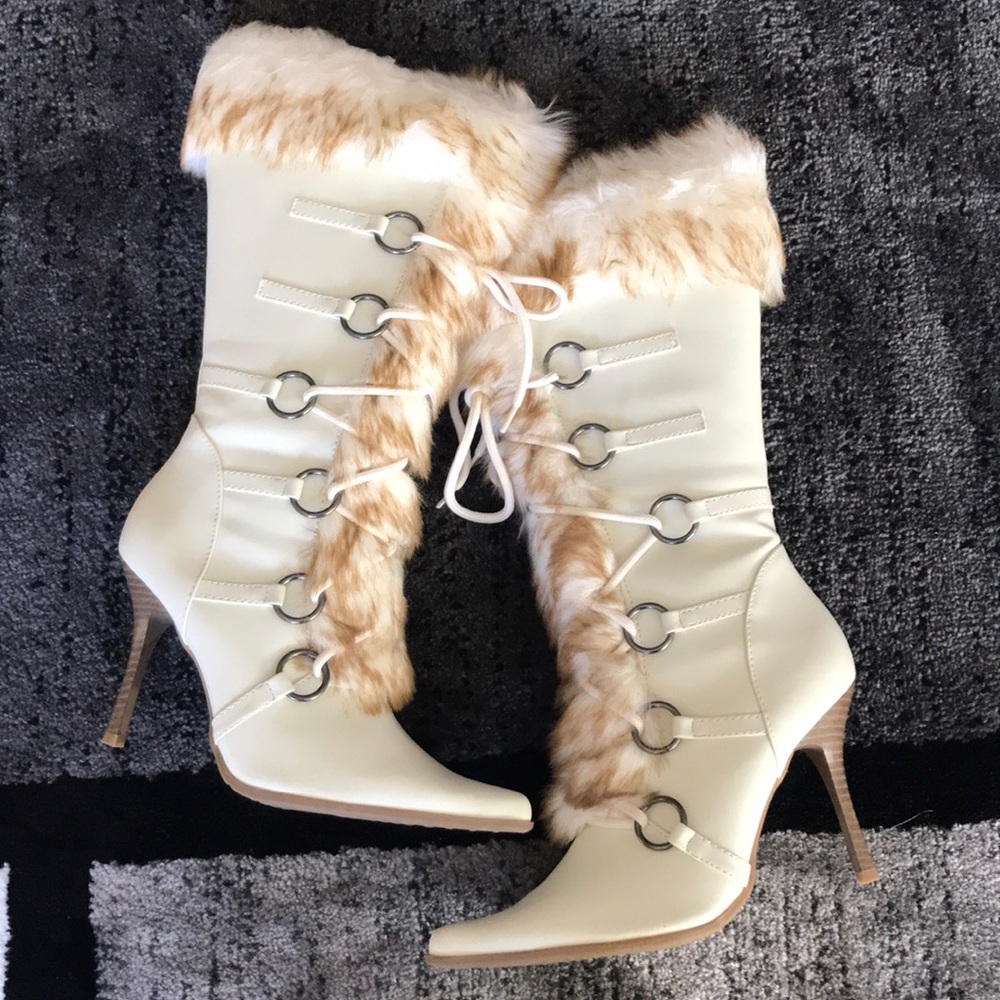 DELICIOUS HEEL BOOTS